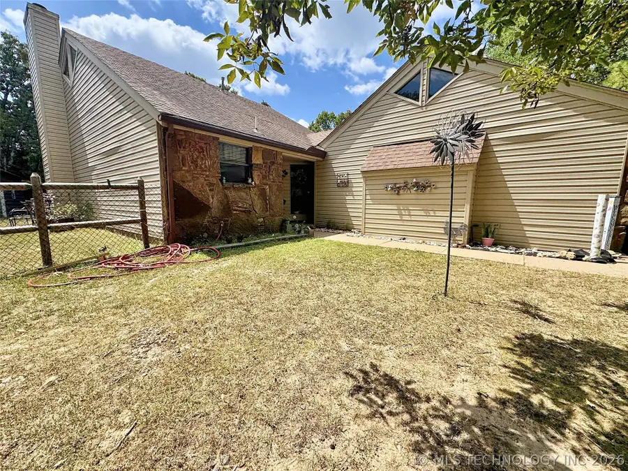 105 Summit Ridge Drive, Tahlequah, OK 74464 - #3