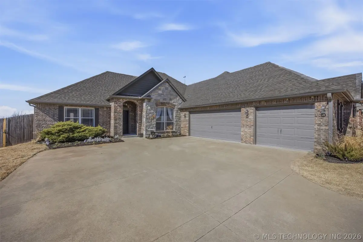 4708 N Narcissus Avenue, Broken Arrow, OK 74012 - #1