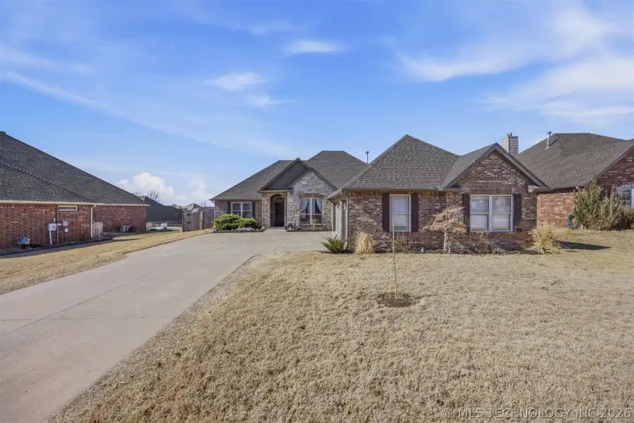 4708 N Narcissus Avenue, Broken Arrow, OK 74012 - #2