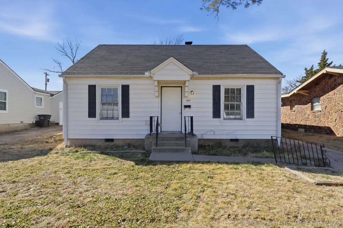 1633 S Maple Avenue, Bartlesville, OK 74003 - #1