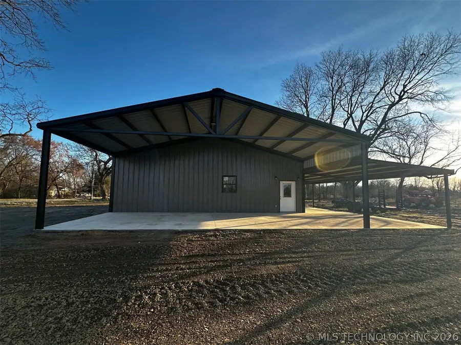 1105 S Lark Street, Coalgate, OK 74538 - #3