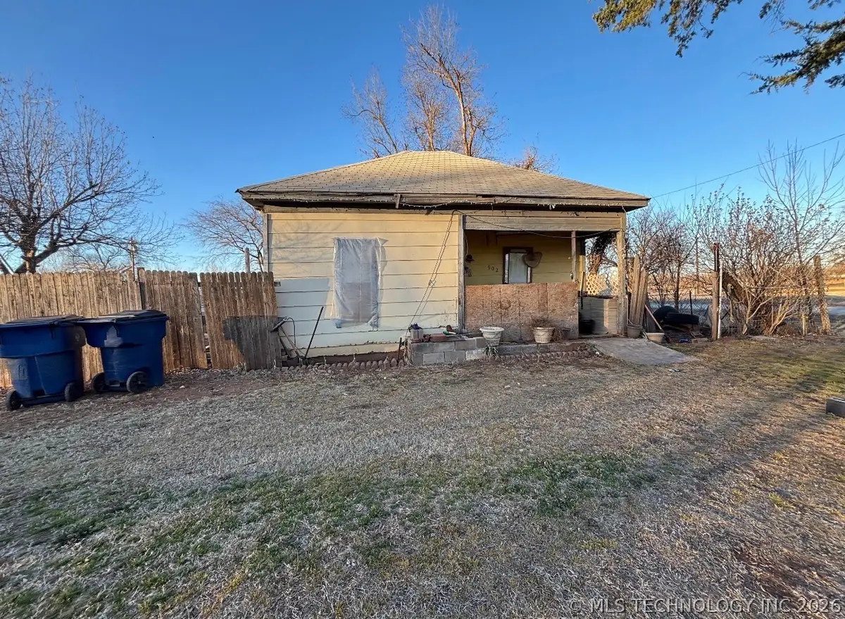 902 W Washington, Guthrie, OK 73044 - #1