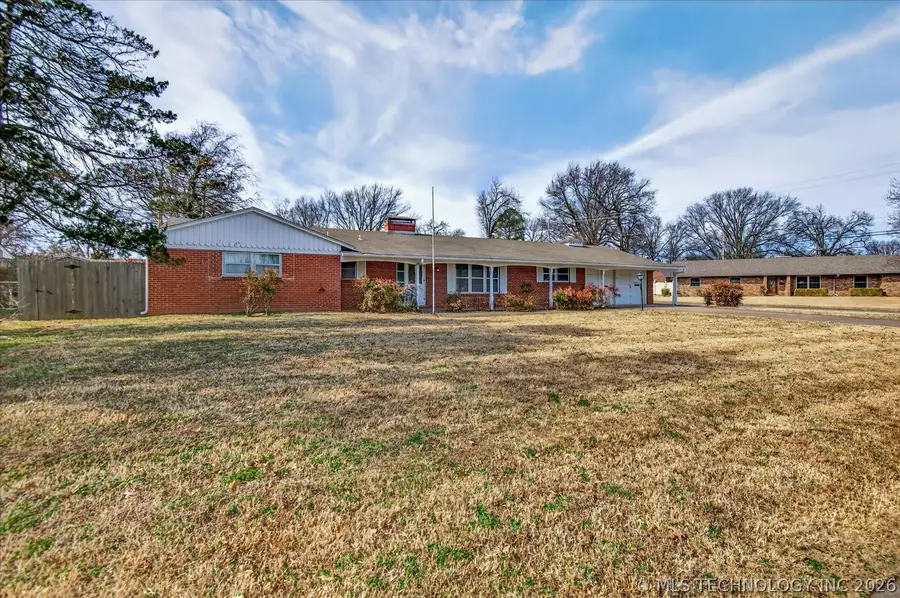 1501 Lariat Drive, Bartlesville, OK 74006 - #2