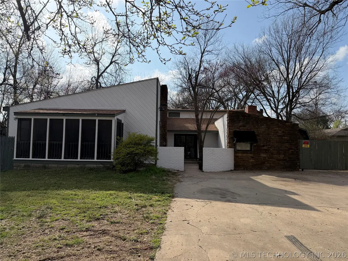 5212 S Columbia Place, Tulsa, OK 74105 - #1