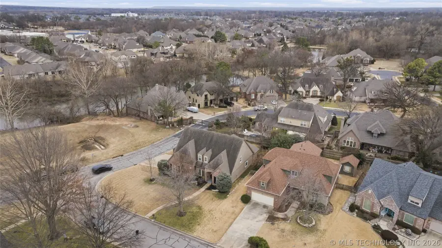 9152 E 103rd Street, Bixby, OK 74133 - #2