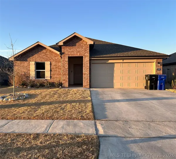 2008 E Vandalia Street, Broken Arrow, OK 74012