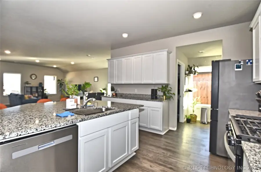 2008 E Vandalia Street, Broken Arrow, OK 74012 - #2