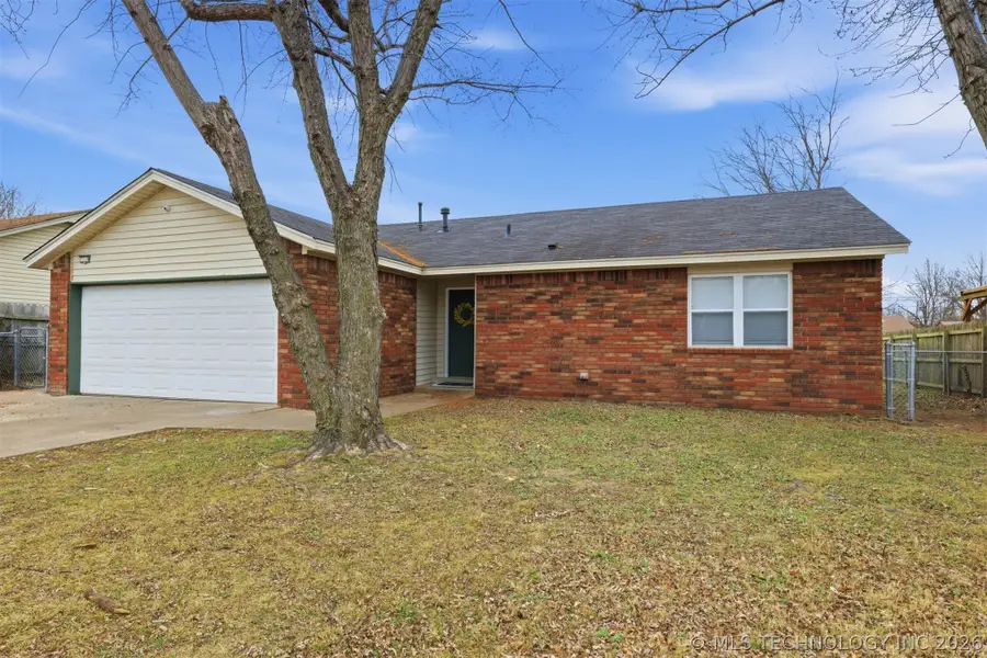 1119 N Hickory Drive, Broken Arrow, OK 74012 - #2