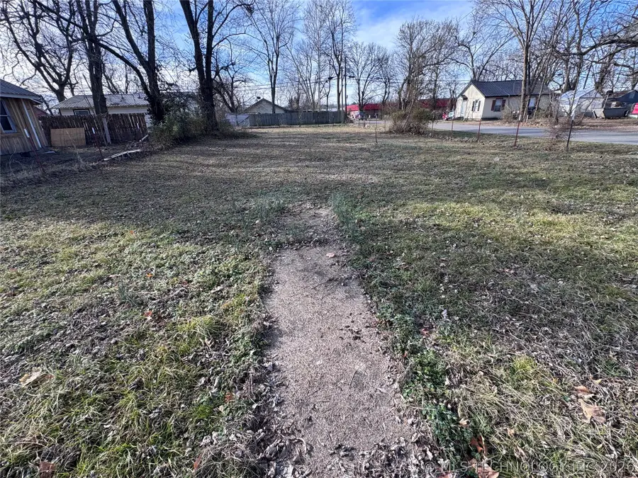199 N Seventh, Stilwell, OK 74960 - #3