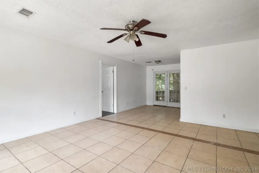 911 S K Street, Hugo, OK 74743 - #3