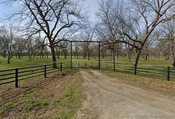 14718 E 186th Street, Collinsville, OK 74021