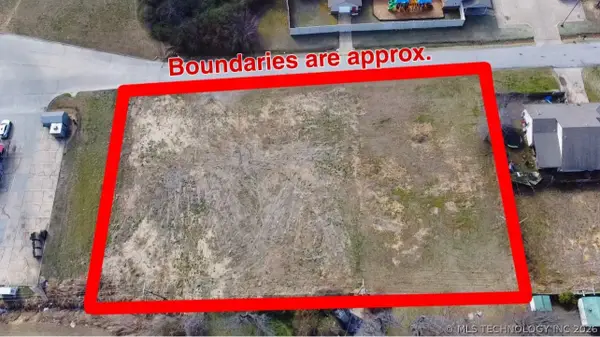 727 E 21st Street, Okmulgee, OK 74447