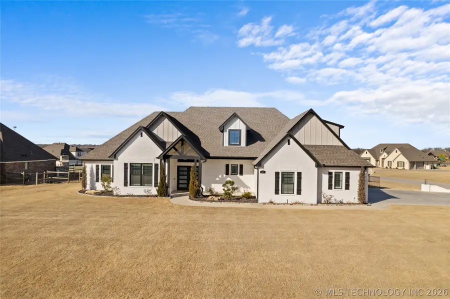 8202 N 150th East Avenue, Owasso, OK 74055 - #2