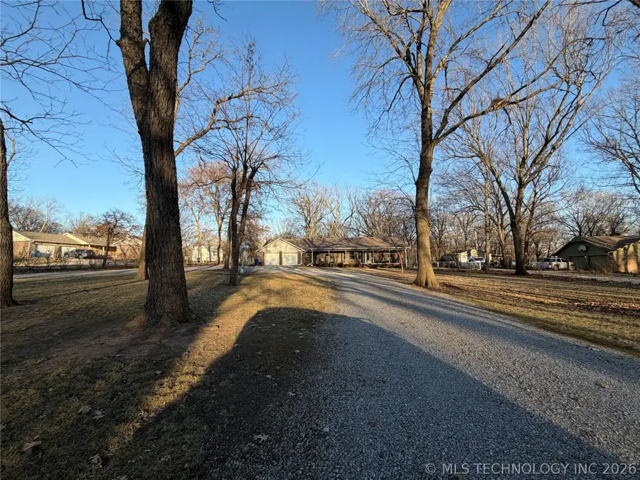 1302 N Miami Avenue, Chouteau, OK 74337 - #2