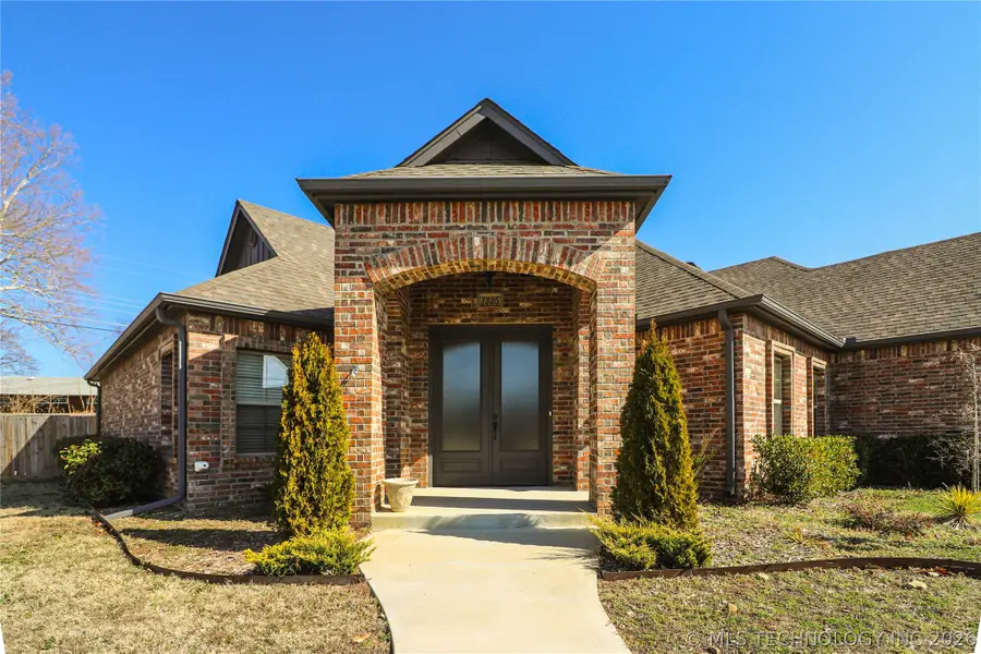 1335 E Teresa Avenue, Sapulpa, OK 74066 - #3