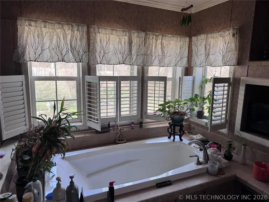 17603 E Meadow Lane, Claremore, OK 74017 - #2