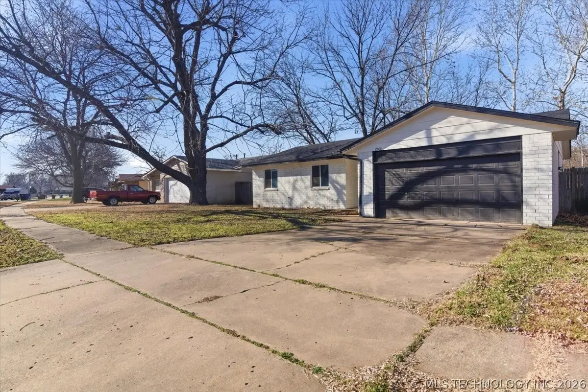 2508 S Walnut Avenue, Broken Arrow, OK 74012 - #1