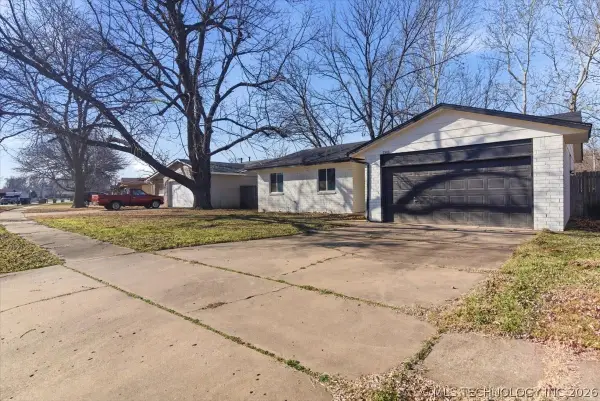2508 S Walnut Avenue, Broken Arrow, OK 74012
