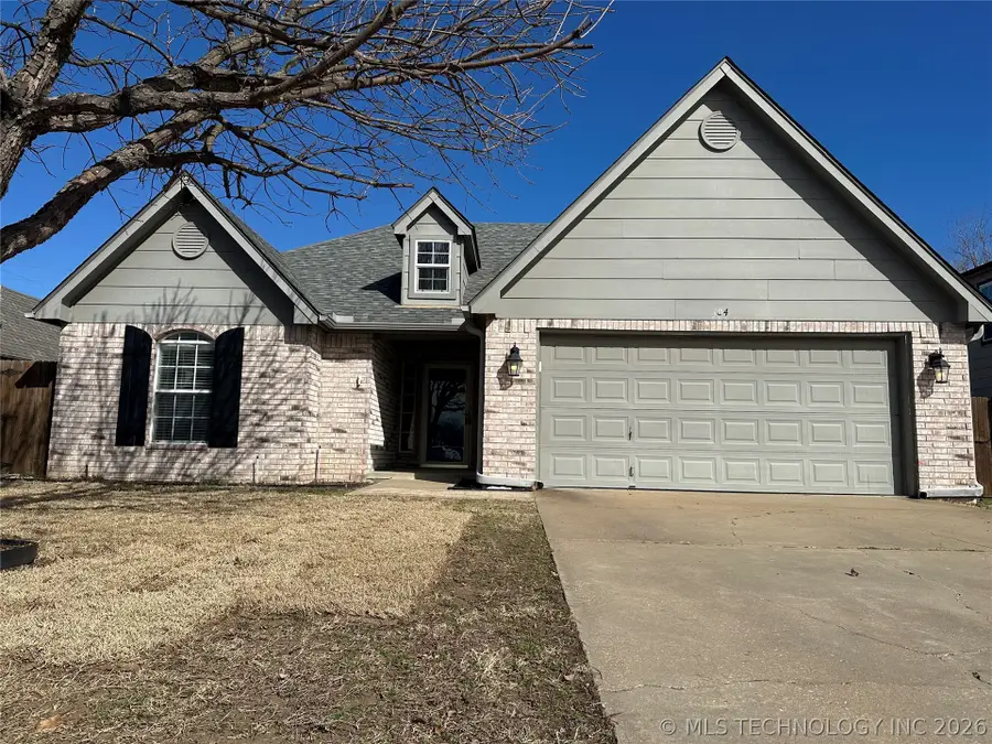 104 E Kansas Street, Broken Arrow, OK 74012 - #2