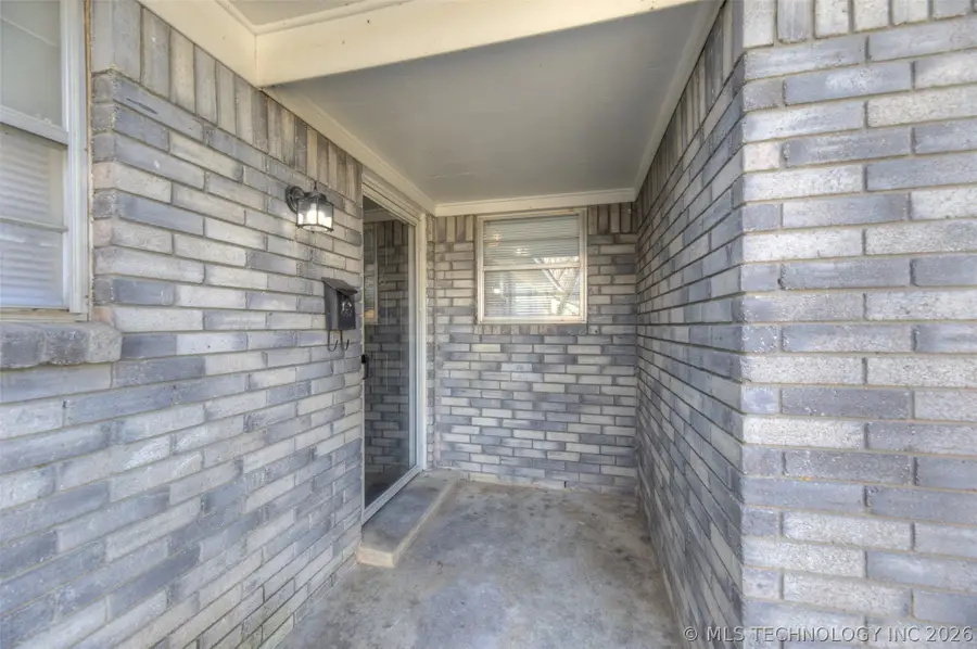 404 E 18th Street, Owasso, OK 74055 - #2