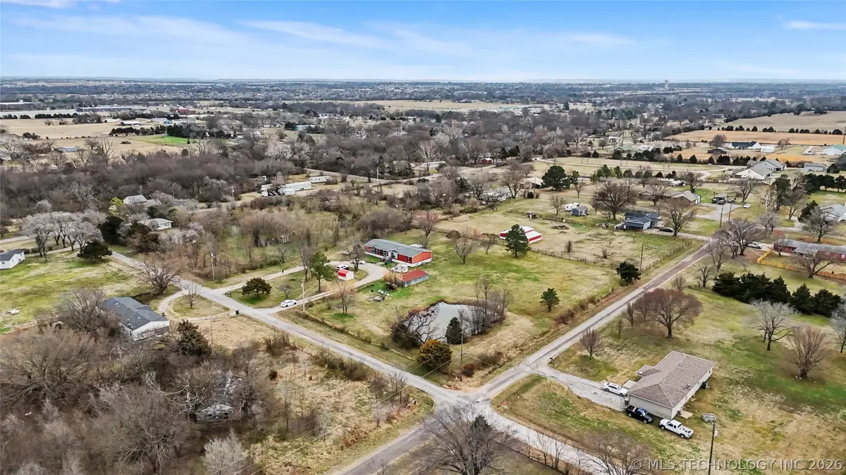 9110 E 130th Street N, Collinsville, OK 74021 - #1