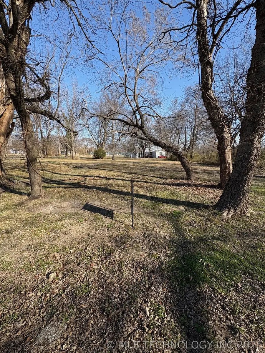 E Ash Street, Haskell, OK 74436 - #2