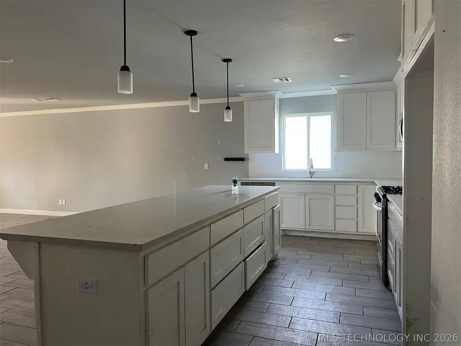 606 N 9 Street, Collinsville, OK 74021 - #3