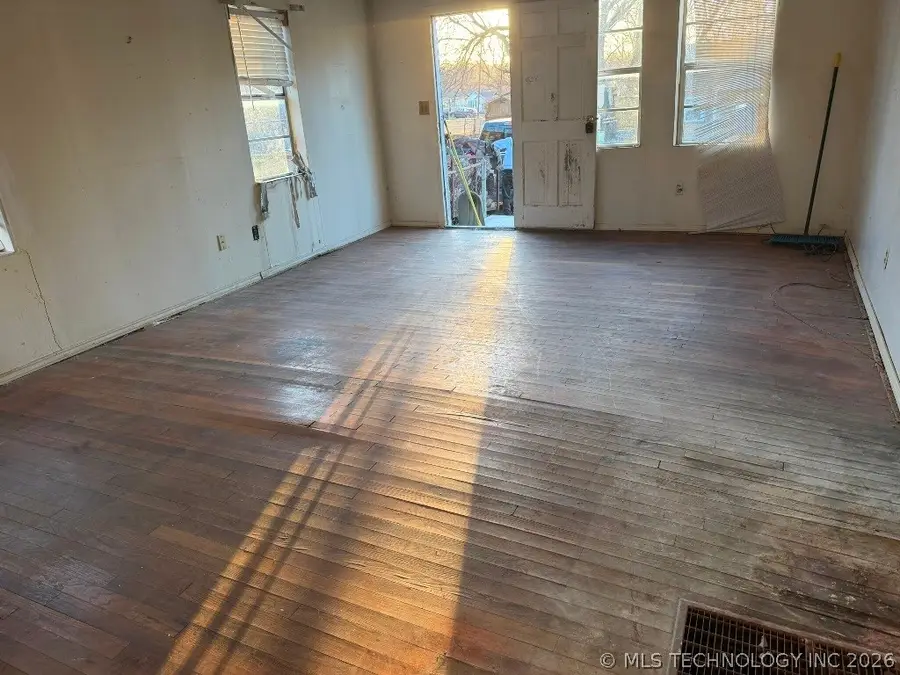 4527 S Waco Avenue, Tulsa, OK 74107 - #3