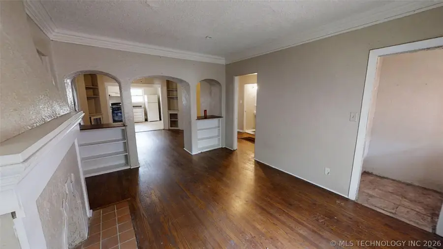 855 N Delaware Place, Tulsa, OK 74110 - #2