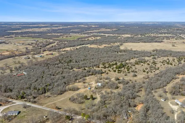 1750 Rolling Hills Road, Lone Grove, OK 73443