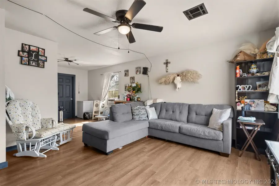 44 10th Street, Wilson, OK 73463 - #2