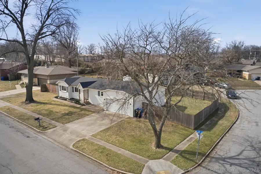 220 N 10th Street, Broken Arrow, OK 74012 - #2