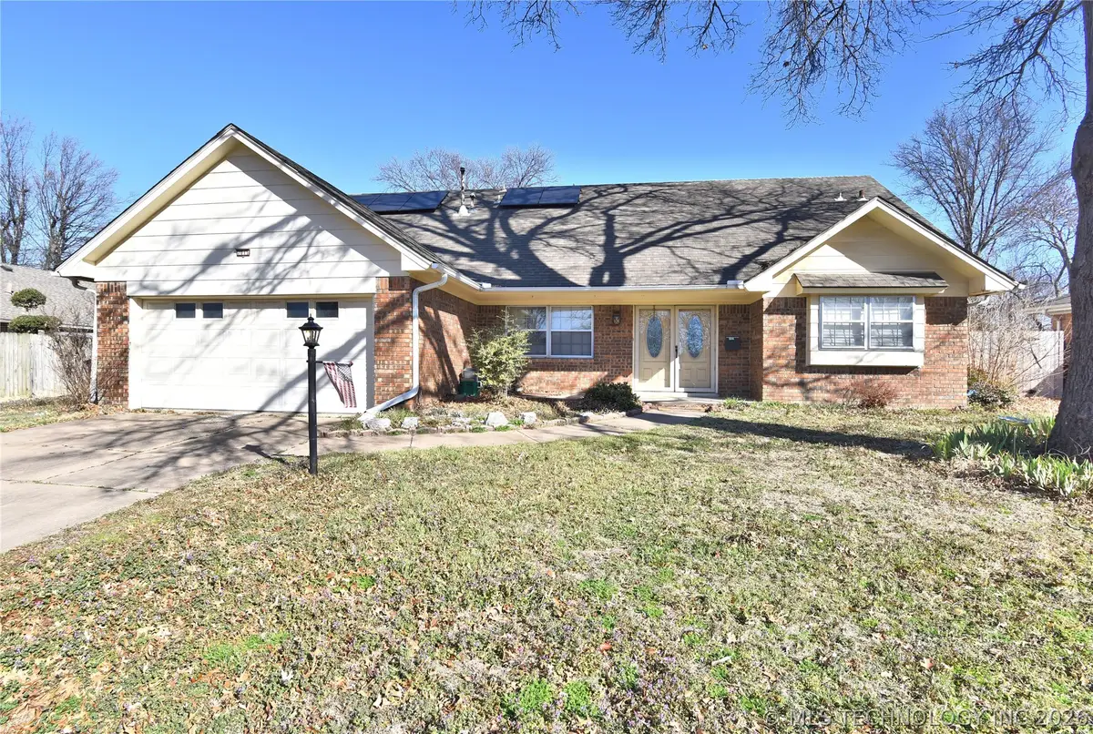 7011 E 52nd Place, Tulsa, OK 74145 - #1