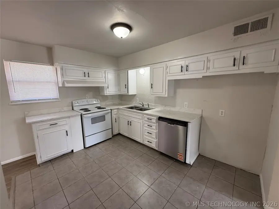 525 Cottonwood, Ardmore, OK 73401 - #2