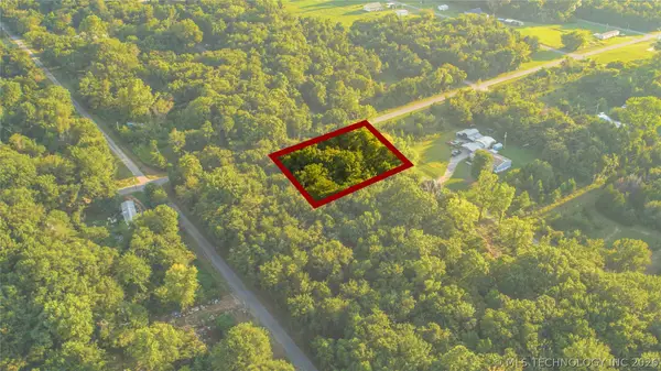 2 S B Street, Canadian, OK 74501