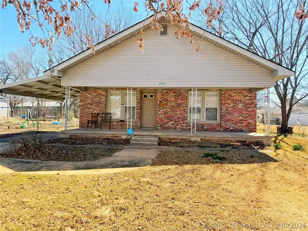 715 N Burgess, Holdenville, OK 74848