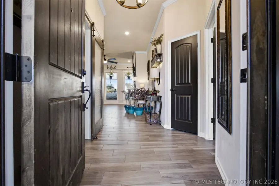 26498 Columbia Crest Drive, Claremore, OK 74019 - #2