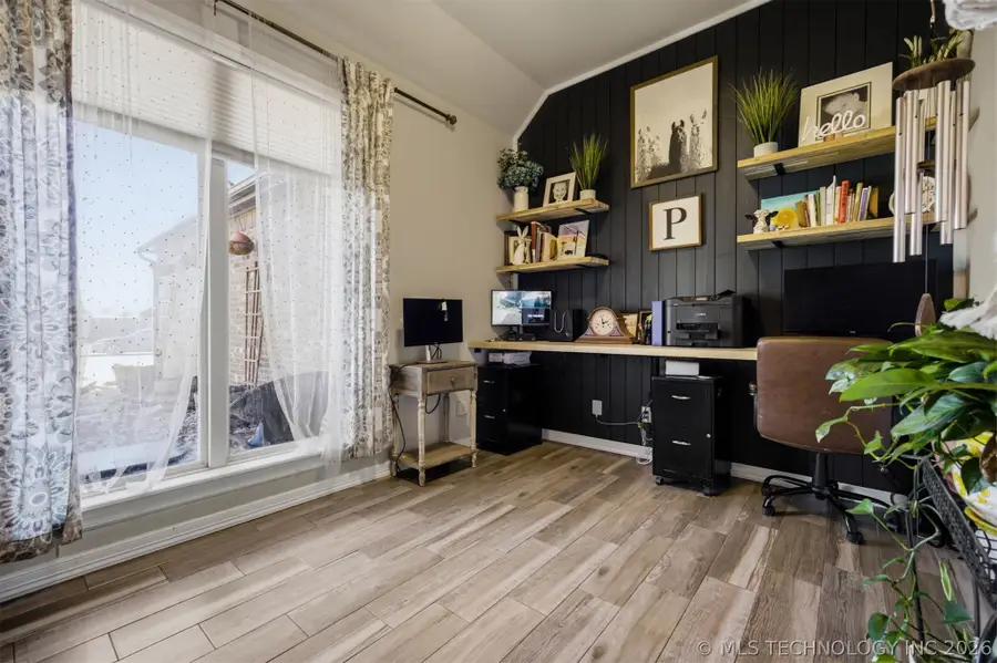 26498 Columbia Crest Drive, Claremore, OK 74019 - #3