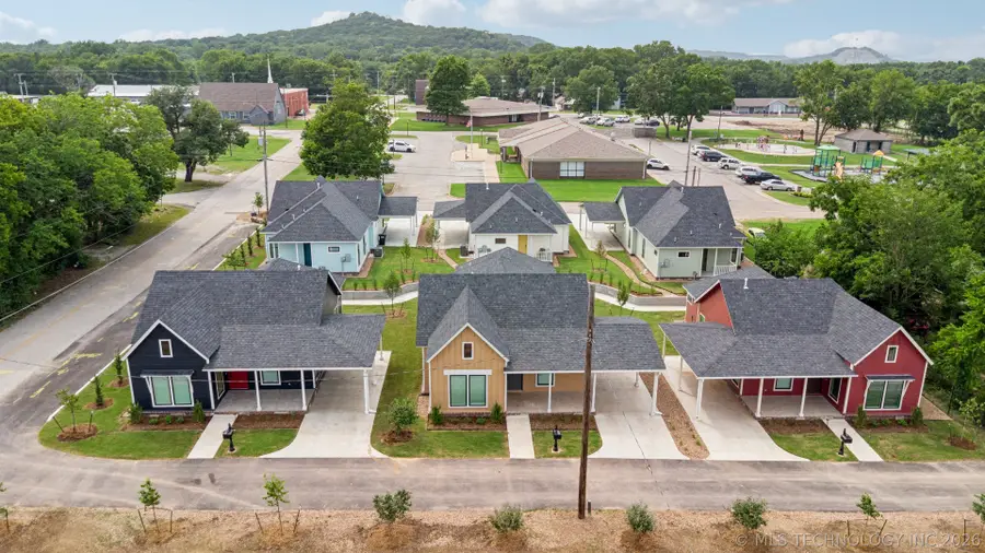 210 S Bluff Street #B, Catoosa, OK 74015 - #2