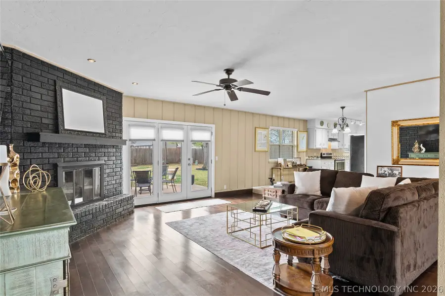 7004 E 48th Street, Tulsa, OK 74145 - #2