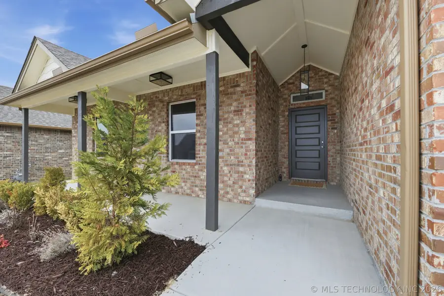 28007 E 107th Street S, Coweta, OK 74429 - #2