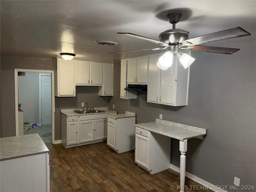 305 P Sw, Ardmore, OK 73401 - #3