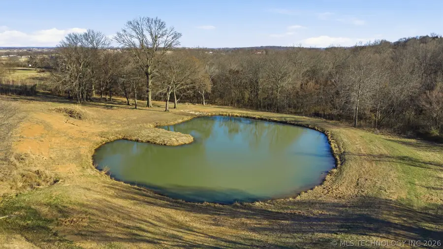 39 S 305th East Avenue, Coweta, OK 74429 - #3