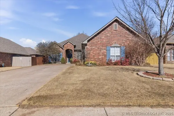 3204 W Freeport Street, Broken Arrow, OK 74012
