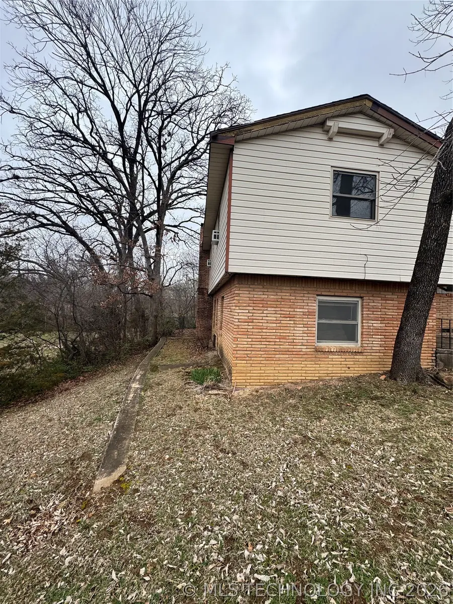 3023 W 53rd Street, Tulsa, OK 74107 - #2