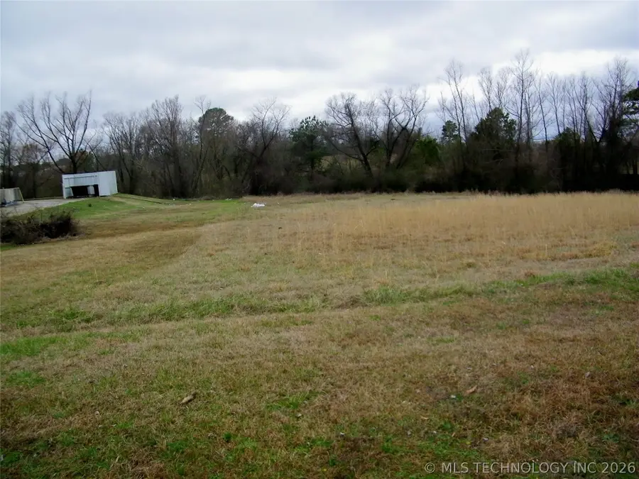 E Washington Street, Idabel, OK 74745 - #2