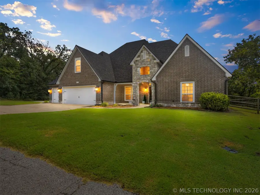 4515 W 93rd Street, Tulsa, OK 74132 - #2