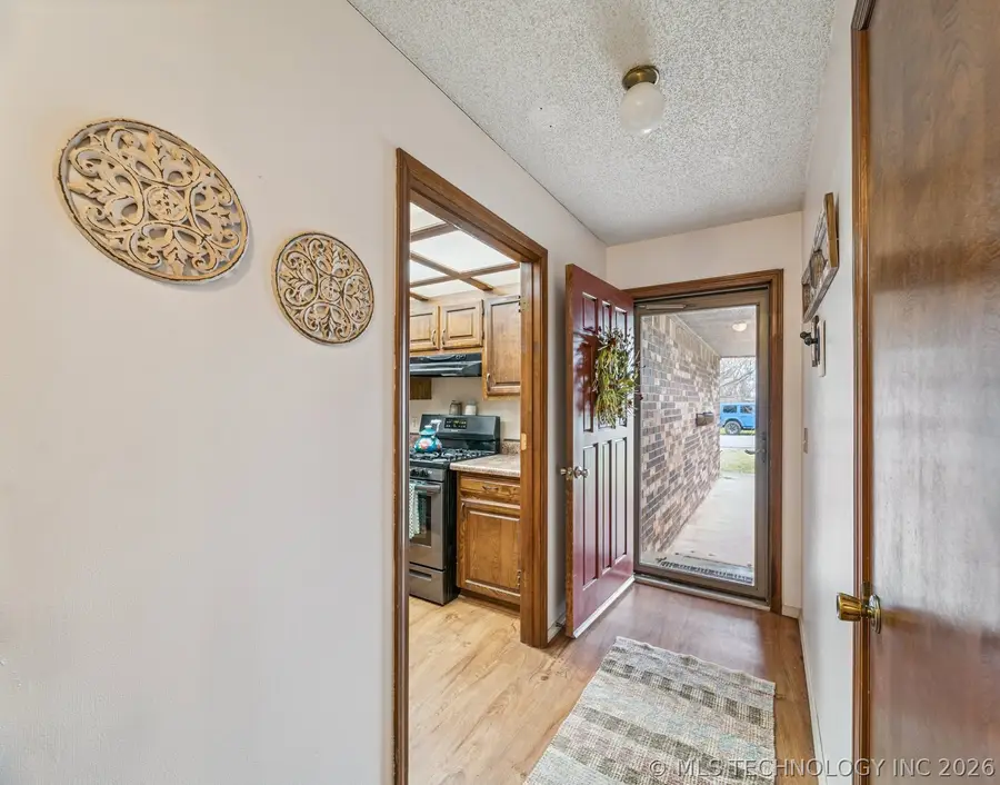 604 E Radcliff Avenue, Locust Grove, OK 74352 - #3