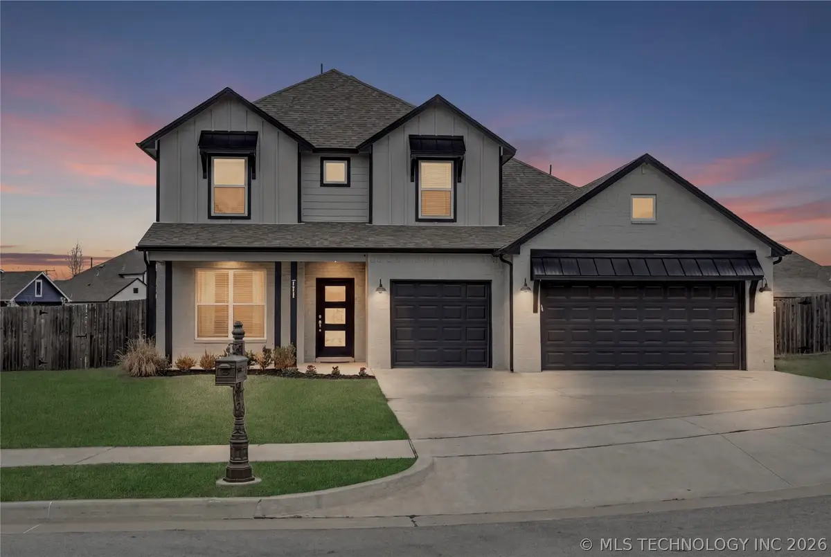 711 W 53rd Place, Sand Springs, OK 74063 - #1