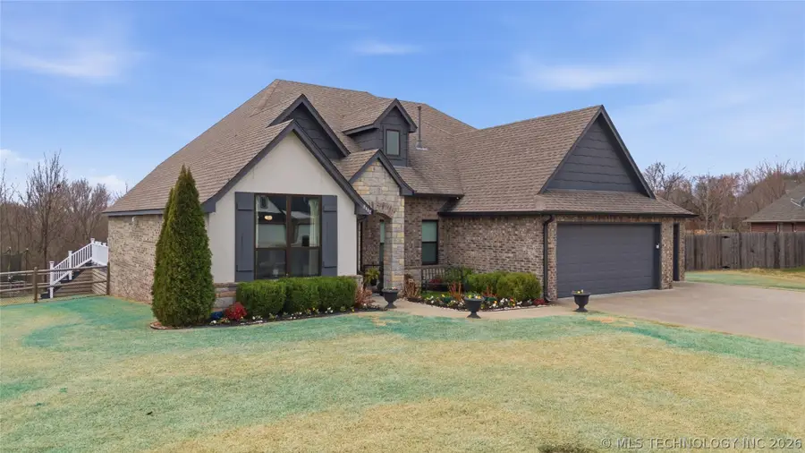 8442 Spring Creek Court, Claremore, OK 74019 - #2